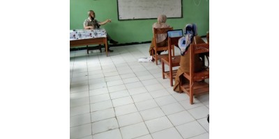Persiapan Tatap Muka Normal Baru di SMPN 1 WARUNGG